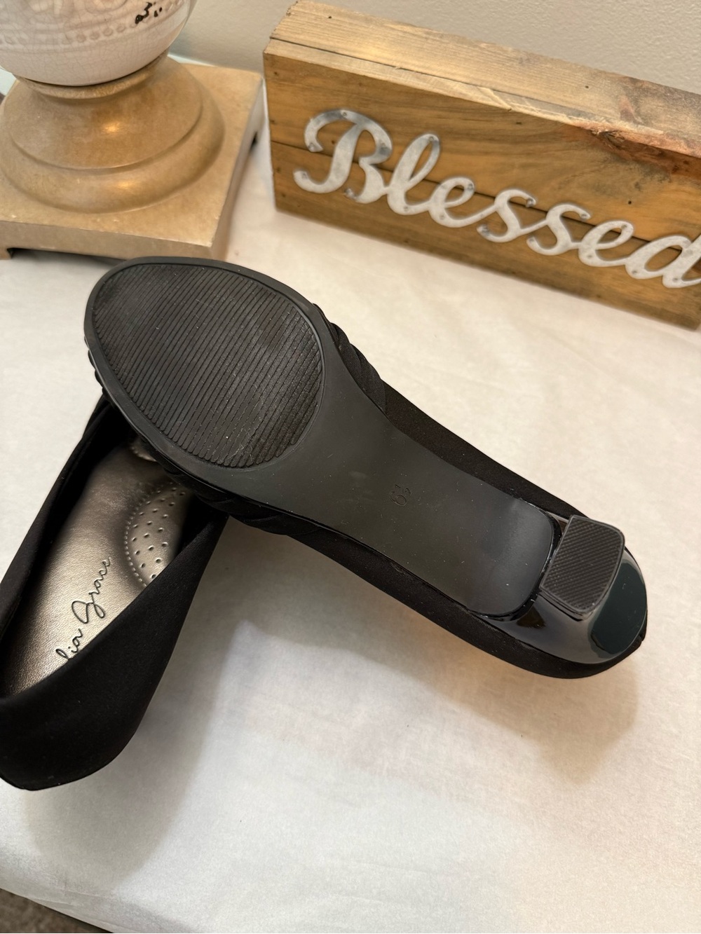 Black Women's lower heel with Cushioned Insole - Picture 5 of 5